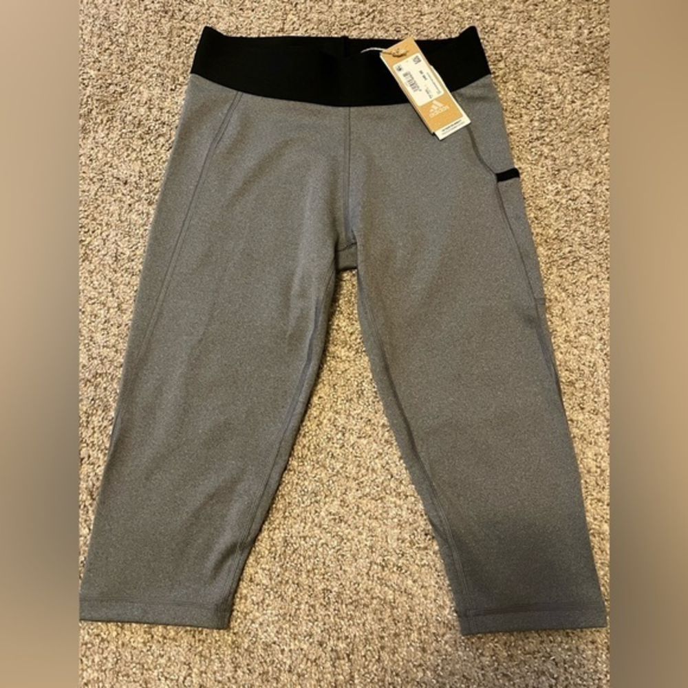 Adidas Tech-Fit Tight Capri Size S NWT‎